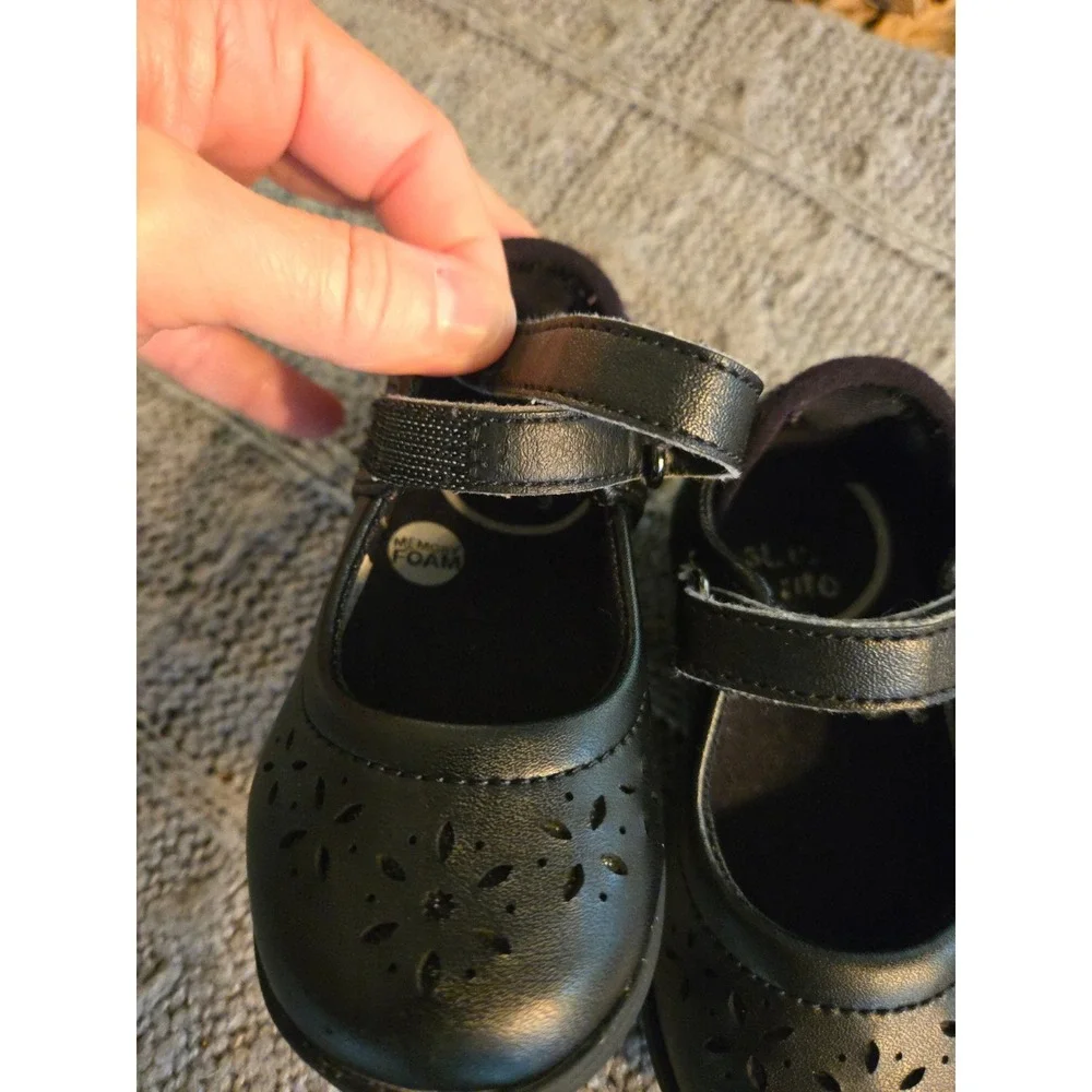 STRIDE RITE Maebell Black Leather Floral Mary Jane Dress Shoes Kids 5M